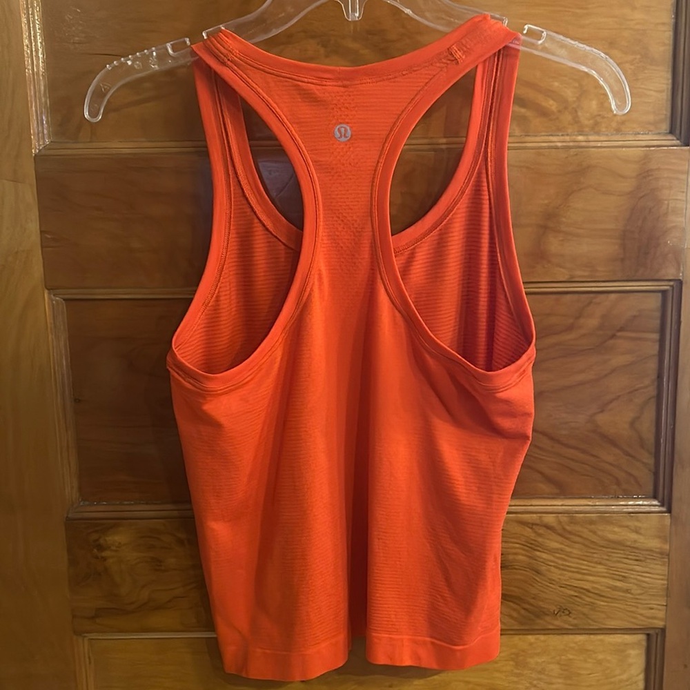 Lululemon Swiftly Tech Racerback Tank - Picture 2 of 4